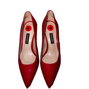 Nine West Women’s Red Pointed Toe Pumps Heels Size 6